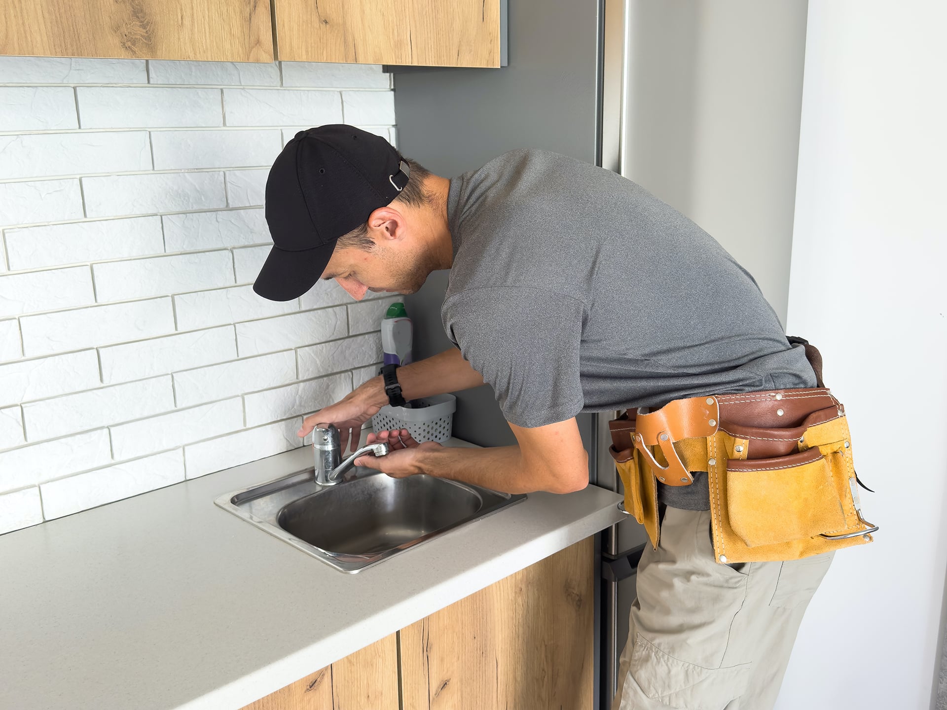 water heater anode rod replacement - plumbing service in Melbourne FL