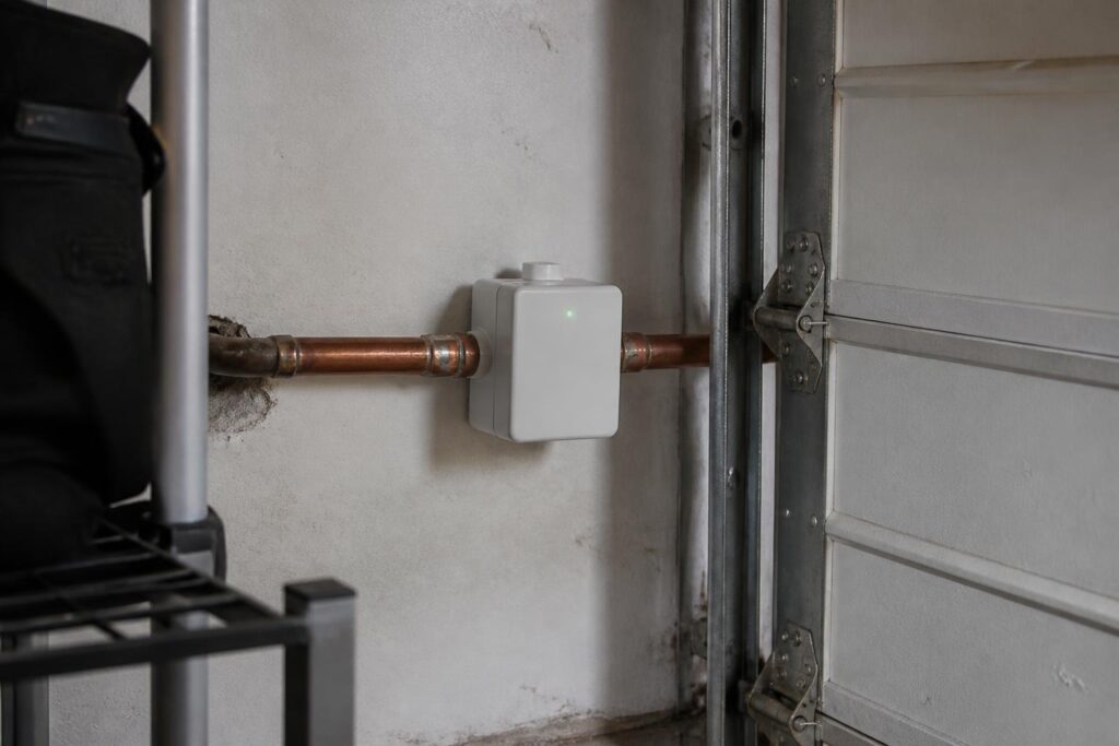 How a Smart Water Shutoff Valve Protects Your Florida Home