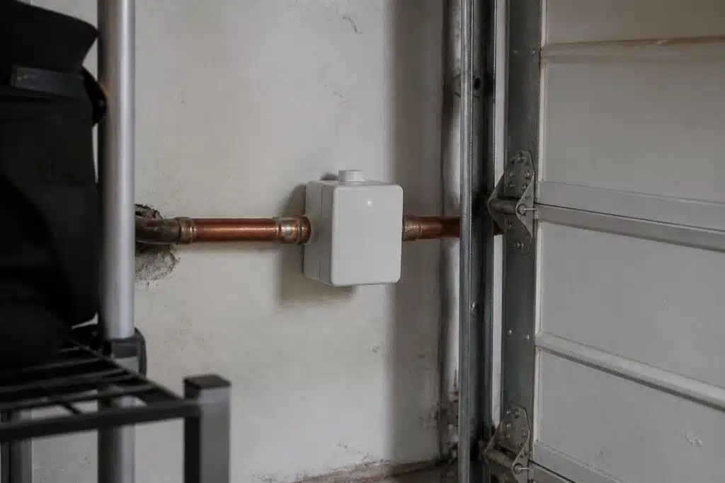 How a Smart Water Shutoff Valve Protects Your Florida Home